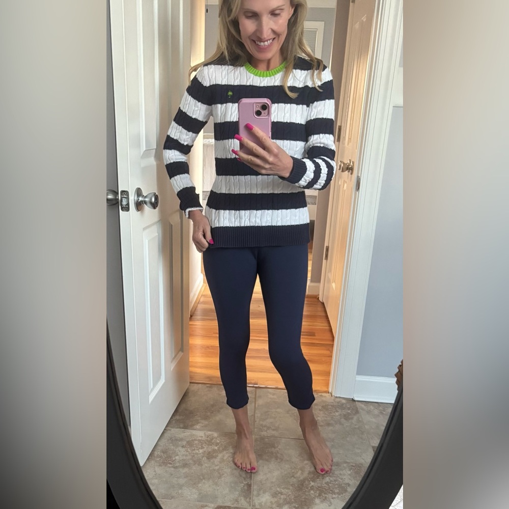 Lilly Pulitzer Green, Navy, and White stunning Sweater, size xs